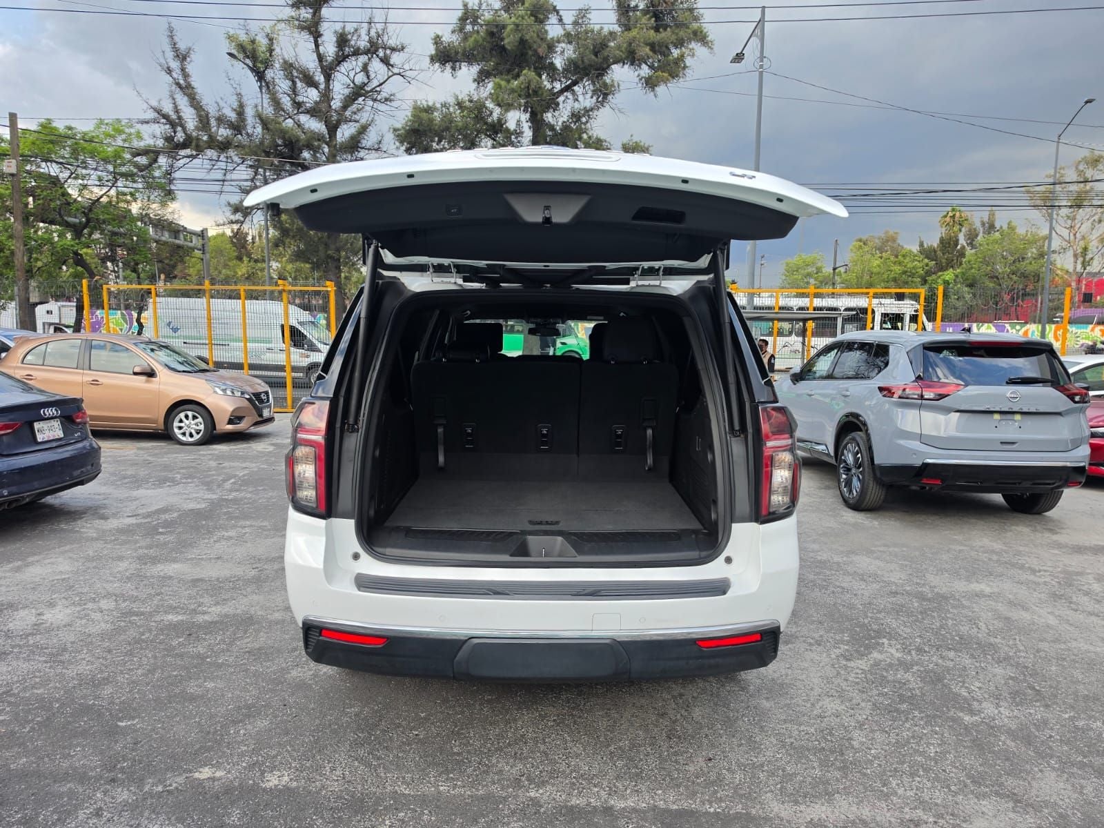 2023 Chevrolet Suburban 5.3 V8 Lt At