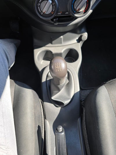 2022 Nissan V-Drive 1.6 A/C Mt