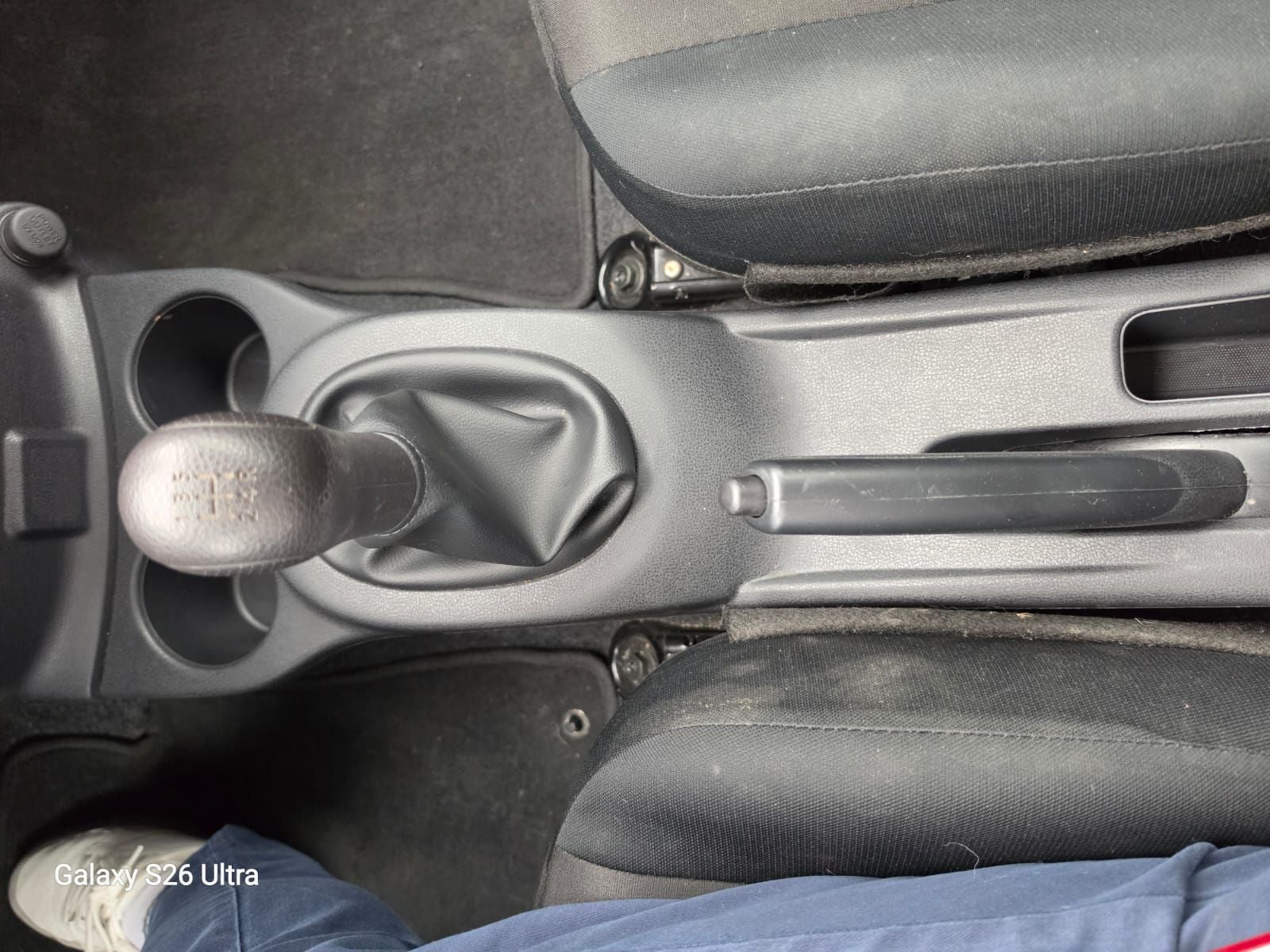 2024 Nissan V-Drive 1.6 A/C Mt