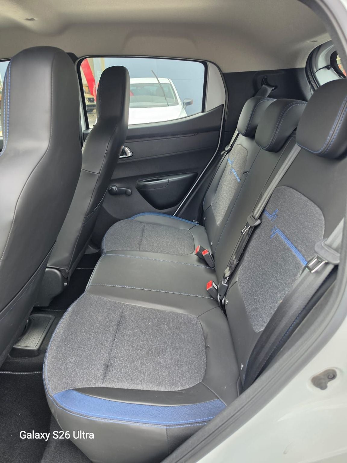 2025 Renault Kwid 1.0 Iconic Mt