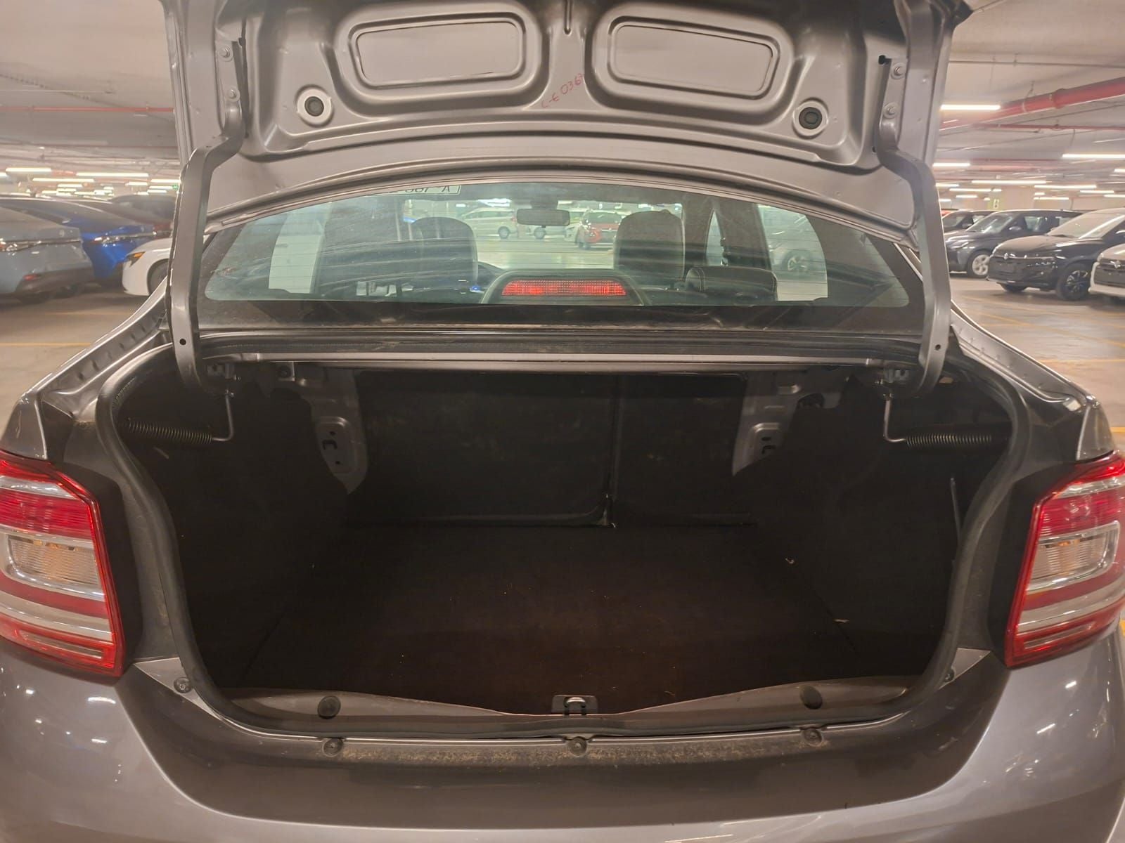 2024 Renault Logan 1.6 Intens At