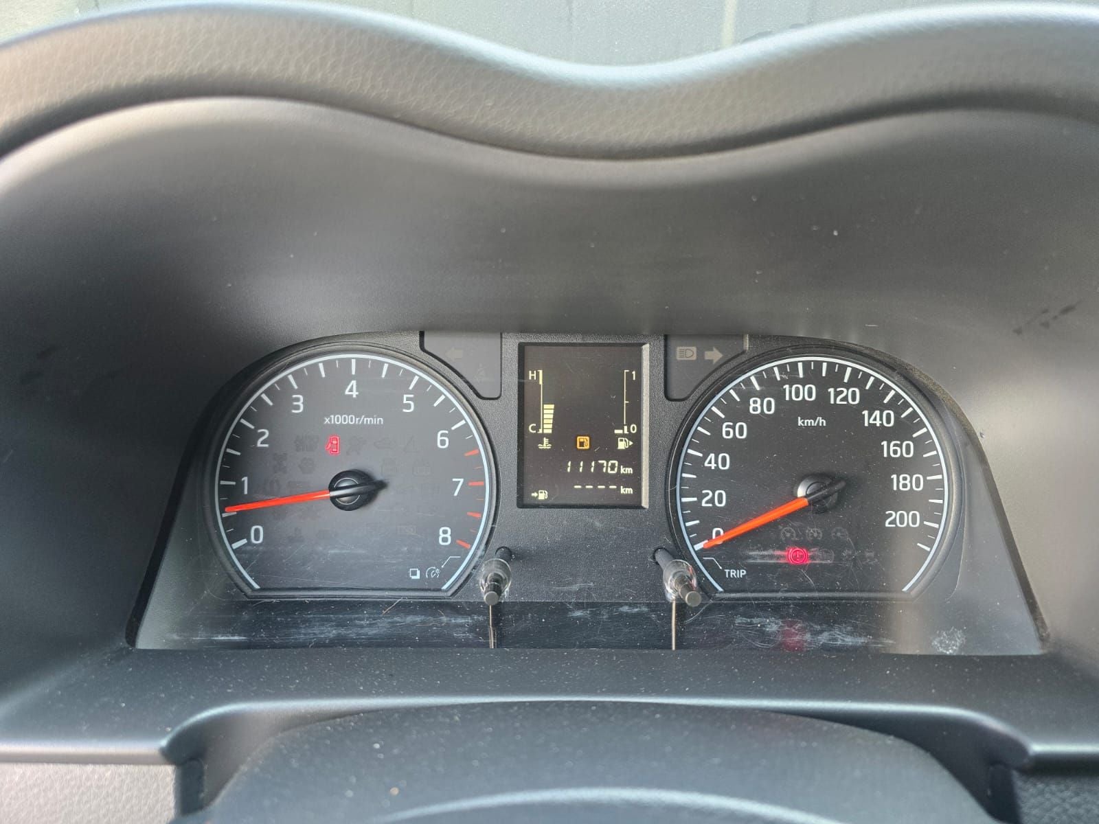 2024 Nissan Urvan 2.5 11 Pasajeros AA Mt